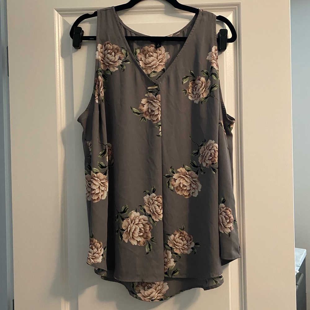 Torrid grey floral blouse